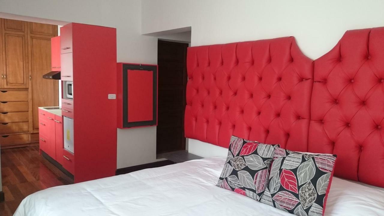 Suites+Arte 키토 외부 사진